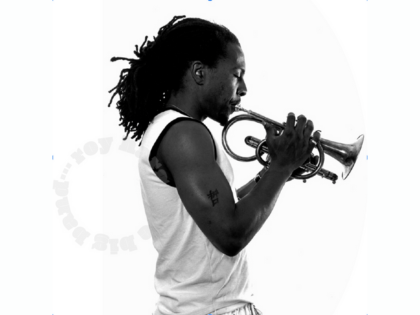 Roy Hargrove plays trumpet